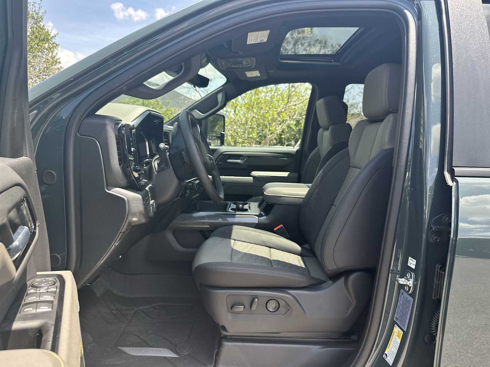 Thumbnail: 2026 Chevrolet Silverado 2500 - 2