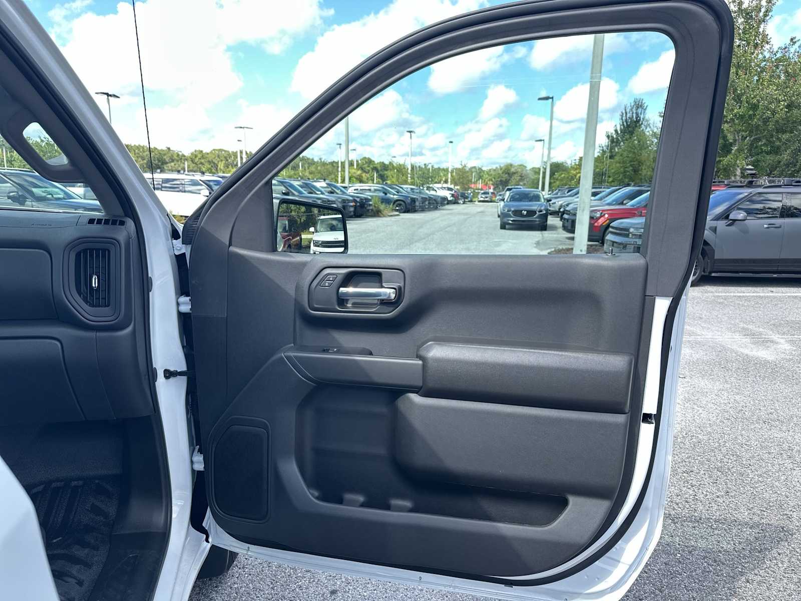 Thumbnail: 2025 Chevrolet Silverado 1500 - 16