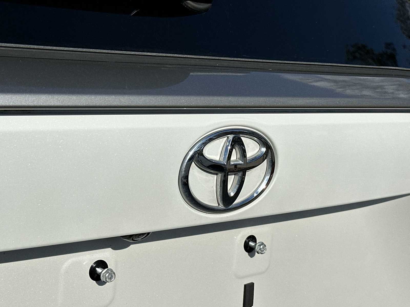 Thumbnail: 2024 Toyota RAV4 - 10