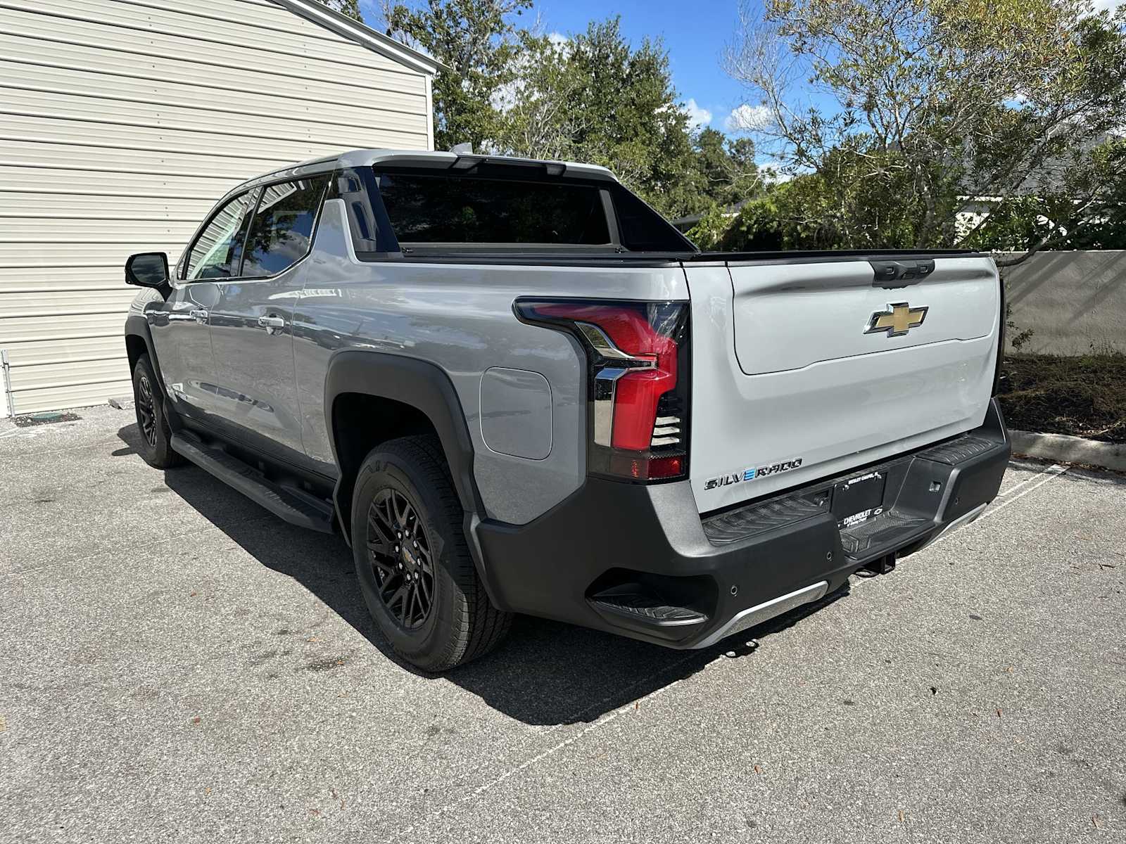 Thumbnail: 2026 Chevrolet Silverado EV - 4