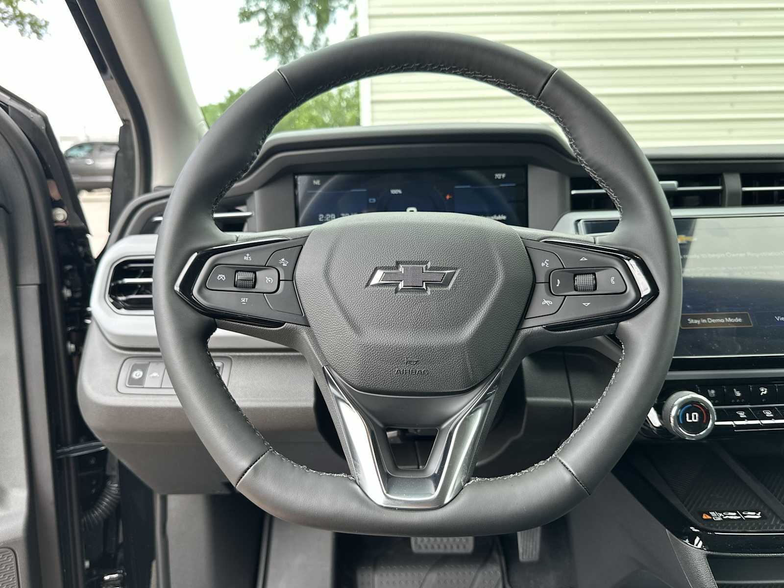 Thumbnail: 2027 Chevrolet Bolt EV - 21