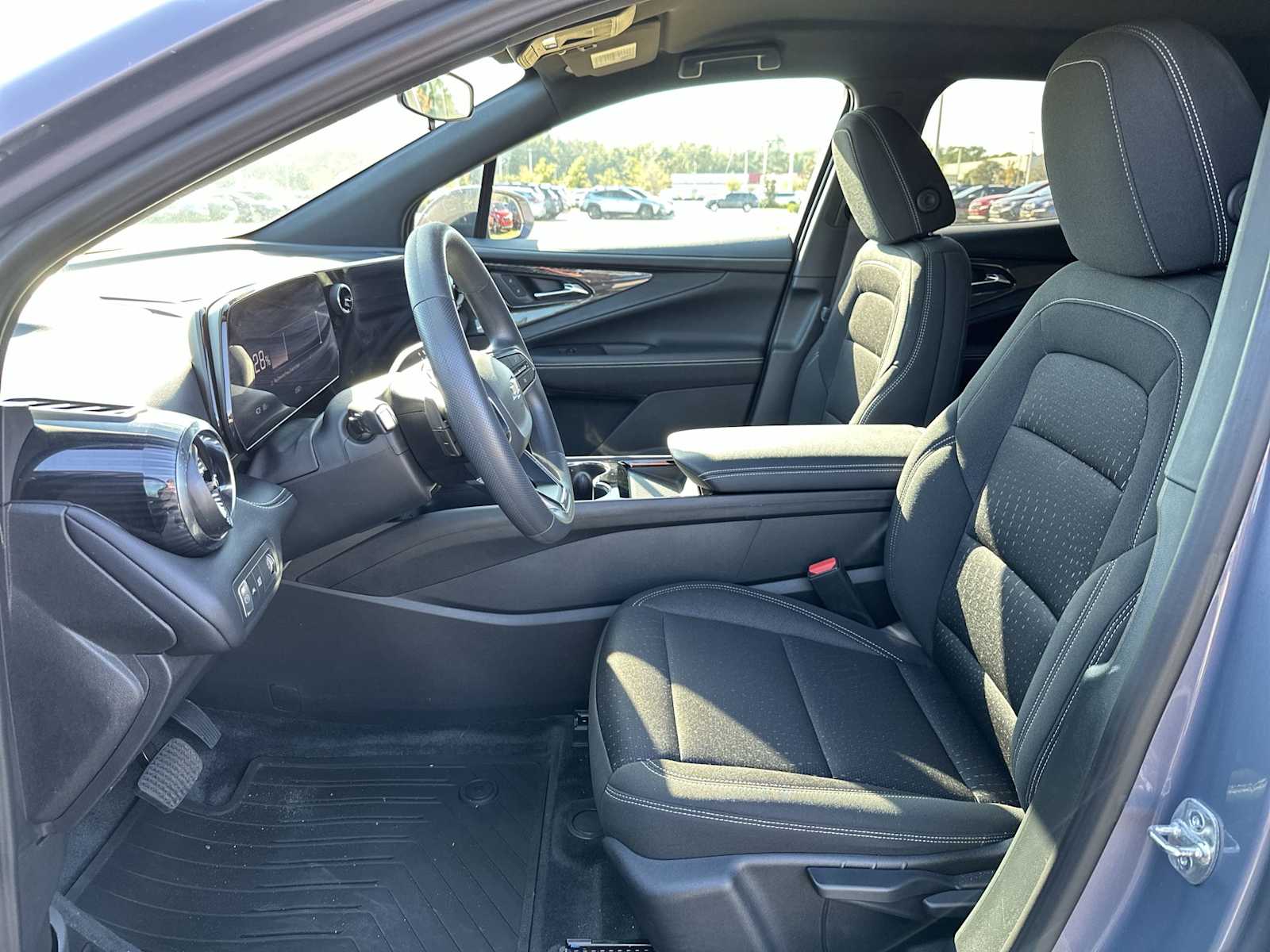 Thumbnail: 2025 Chevrolet Blazer EV - 29