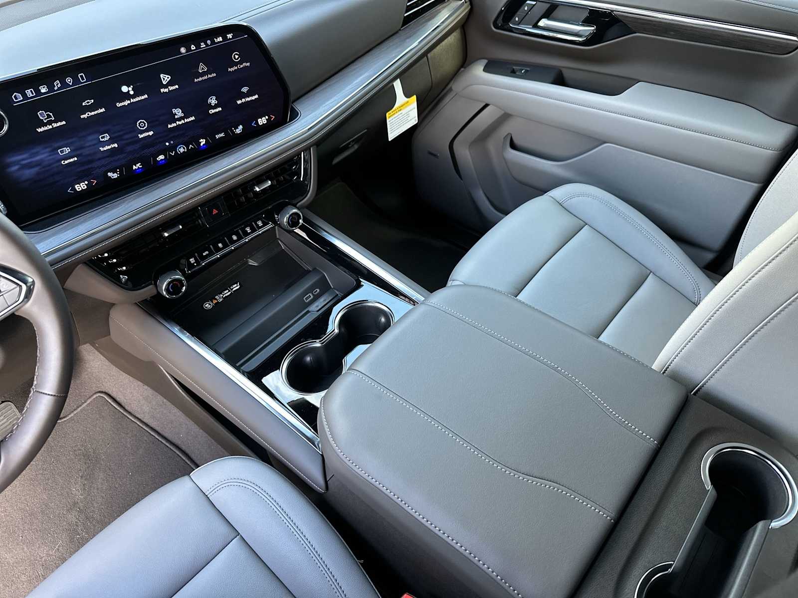 Thumbnail: 2026 Chevrolet Tahoe - 21