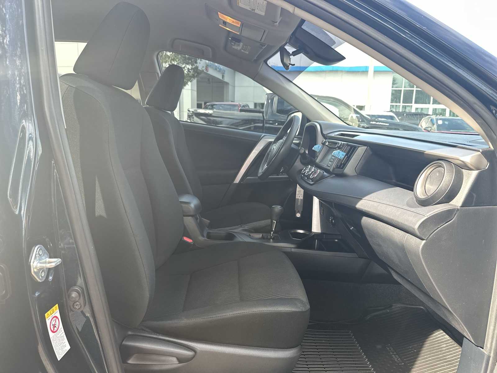 Thumbnail: 2018 Toyota RAV4 - 19