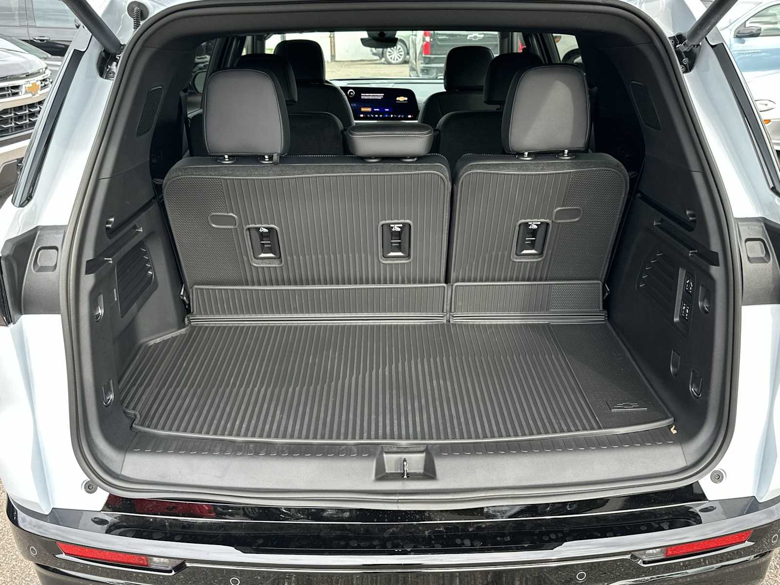 Thumbnail: 2026 Chevrolet Traverse - 25