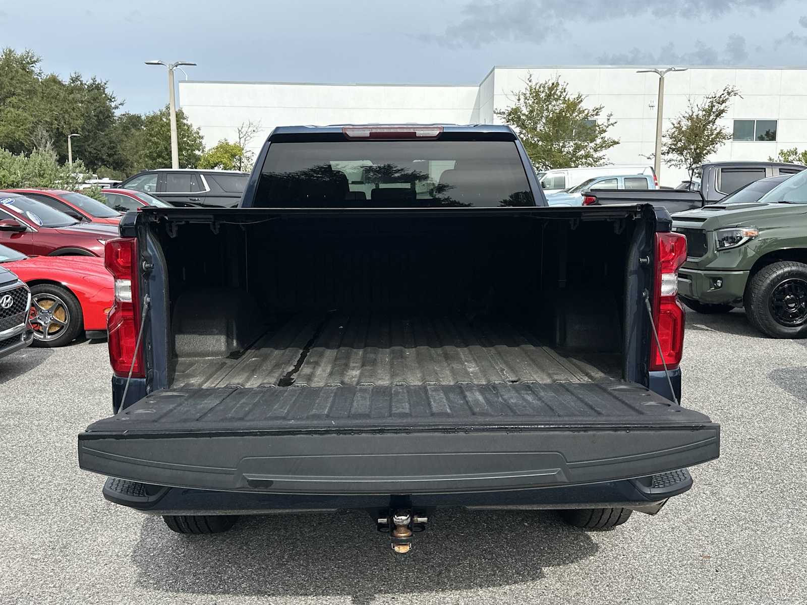 Thumbnail: 2020 Chevrolet Silverado 1500 - 25