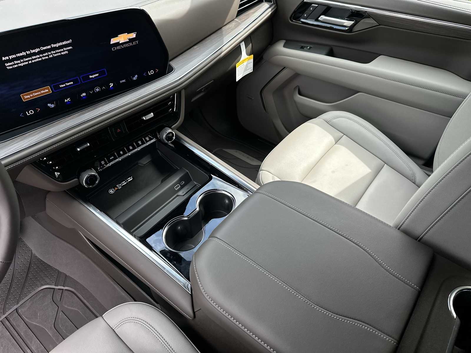 Thumbnail: 2026 Chevrolet Tahoe - 21