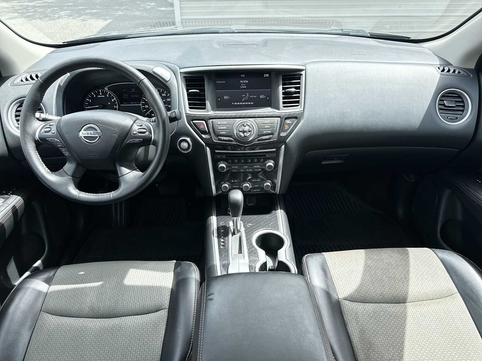 Thumbnail: 2020 Nissan Pathfinder - 14