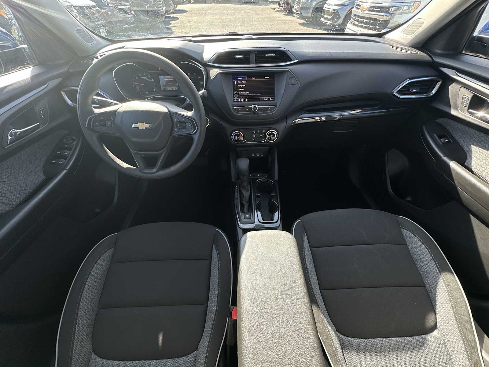 Thumbnail: 2023 Chevrolet TrailBlazer - 14