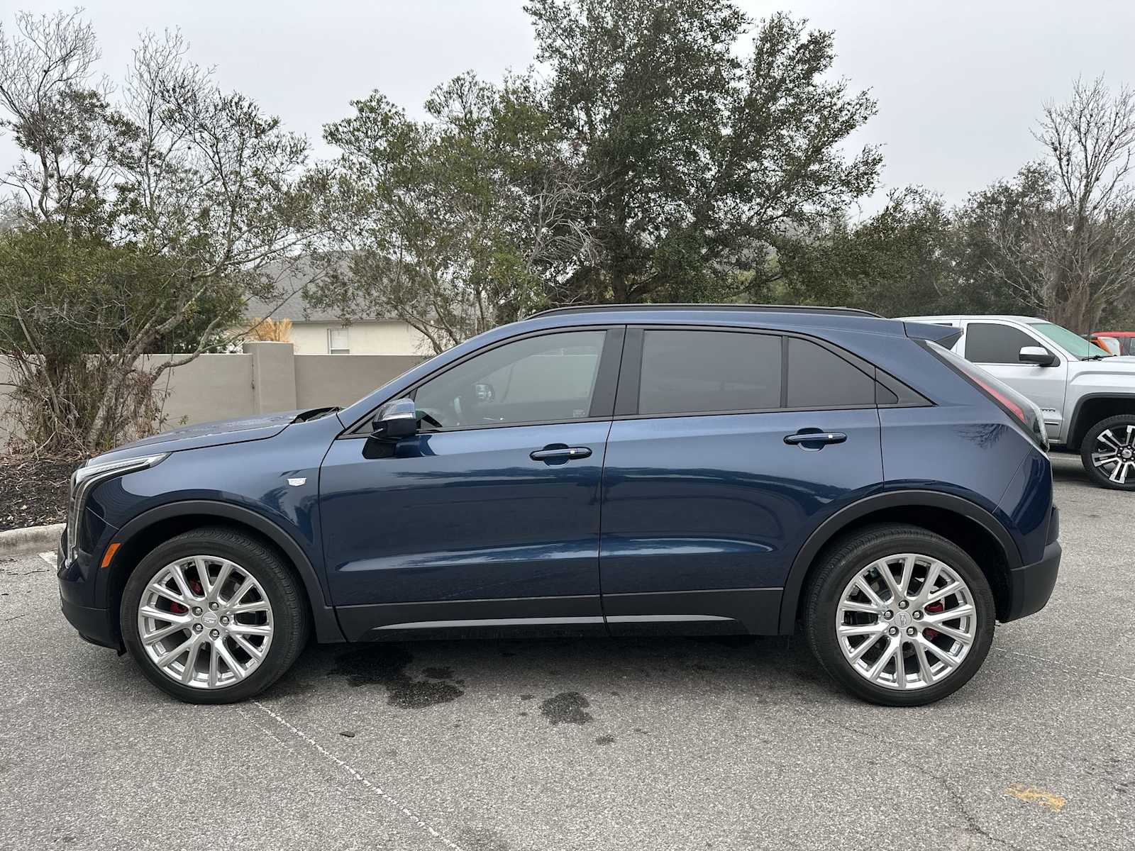 Thumbnail: 2021 Cadillac XT4 - 3