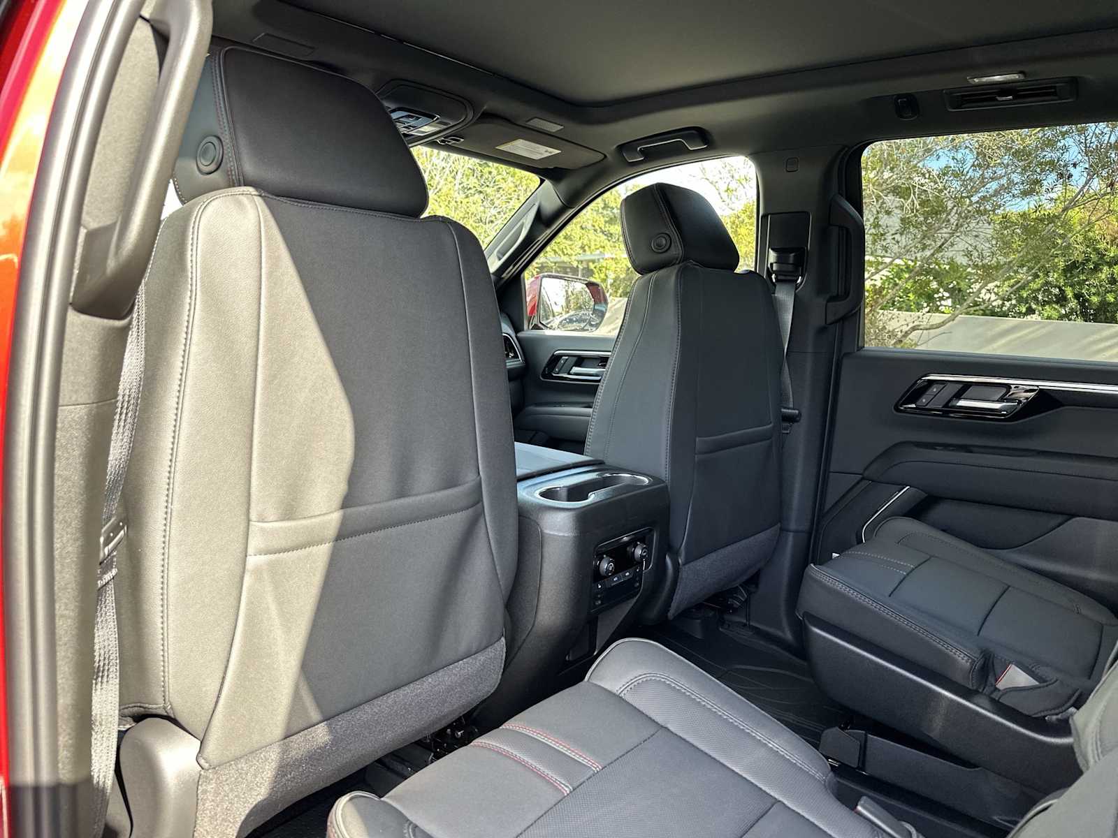 Thumbnail: 2026 Chevrolet Suburban - 16