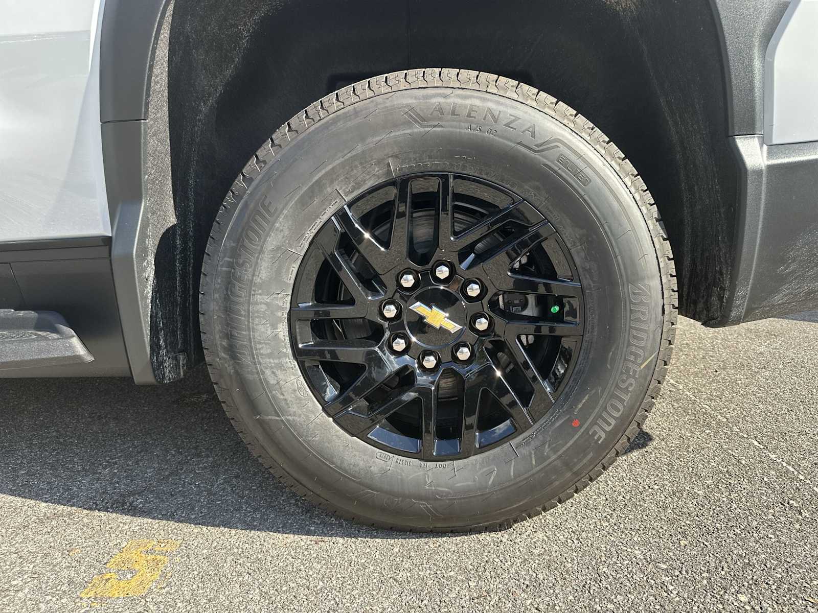 Thumbnail: 2026 Chevrolet Silverado EV - 12