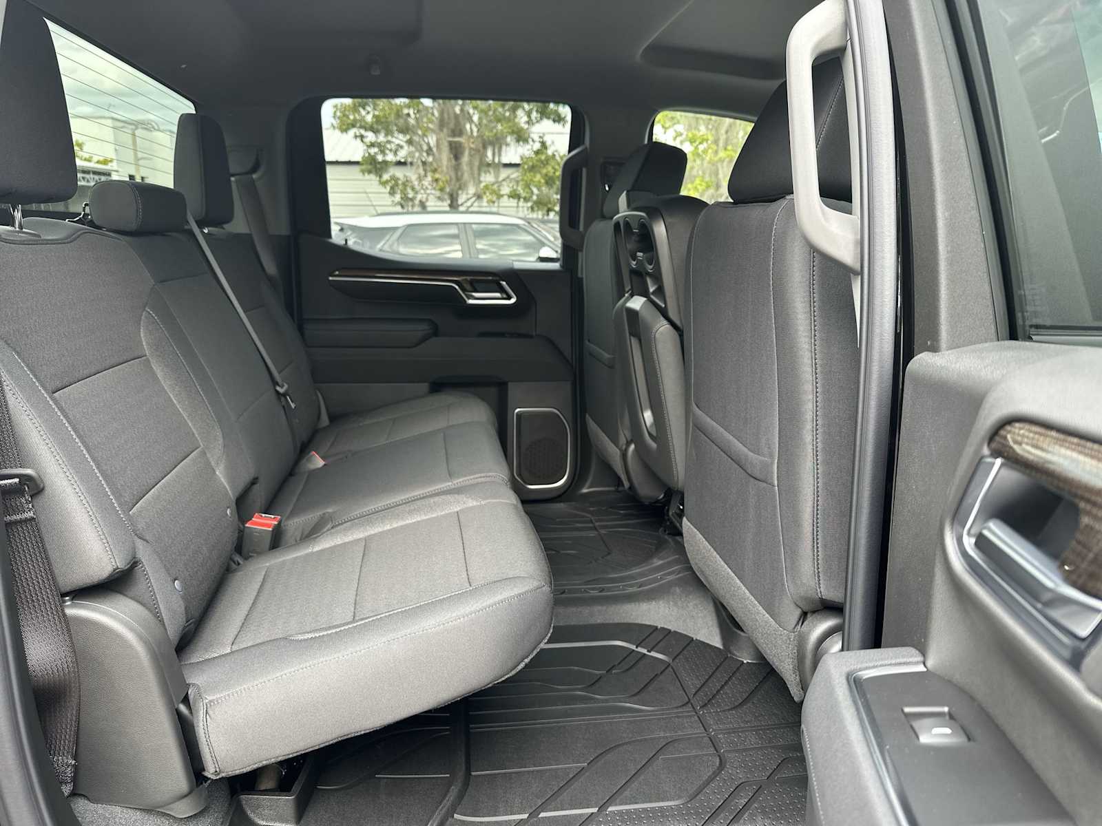 Thumbnail: 2026 Chevrolet Silverado 1500 - 18