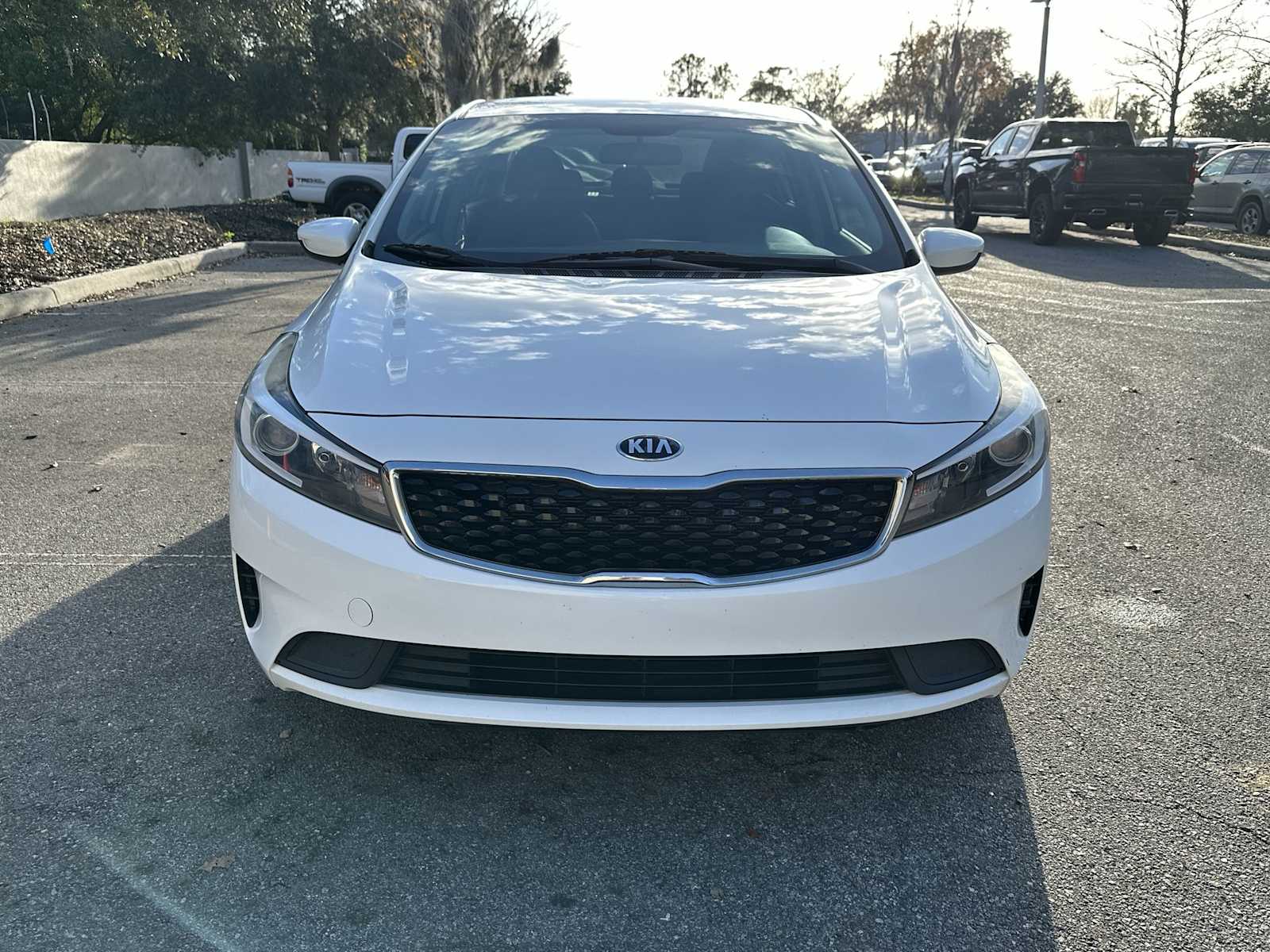 Thumbnail: 2018 Kia Forte - 9