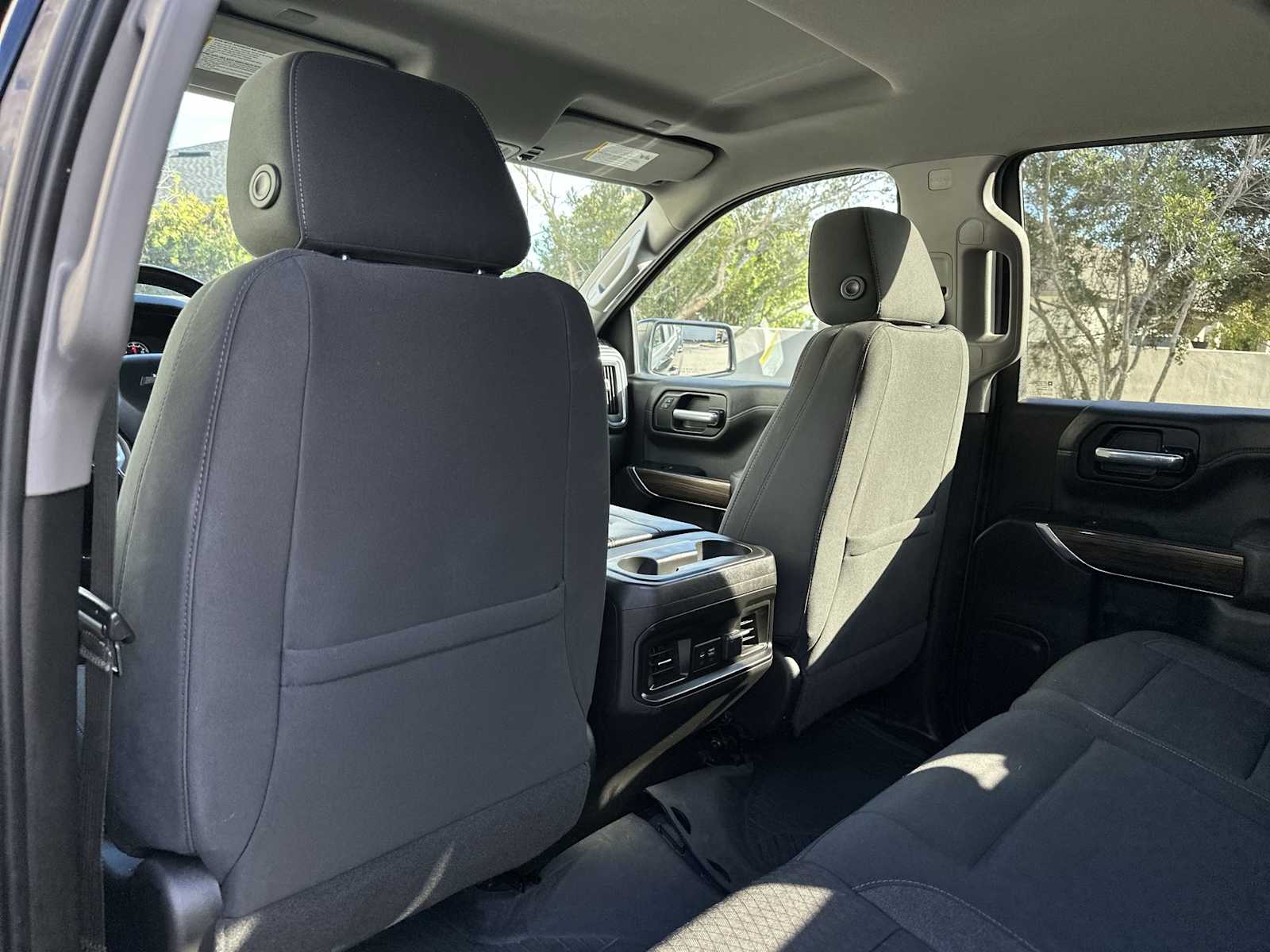 Thumbnail: 2020 Chevrolet Silverado 1500 - 16