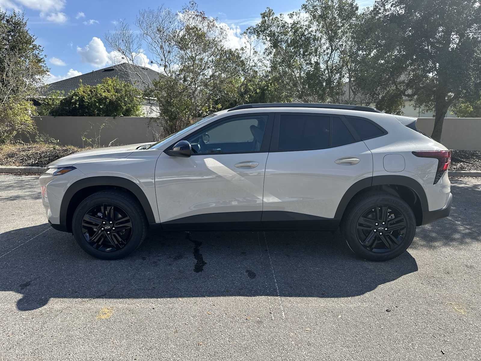 Thumbnail: 2026 Chevrolet Trax - 3