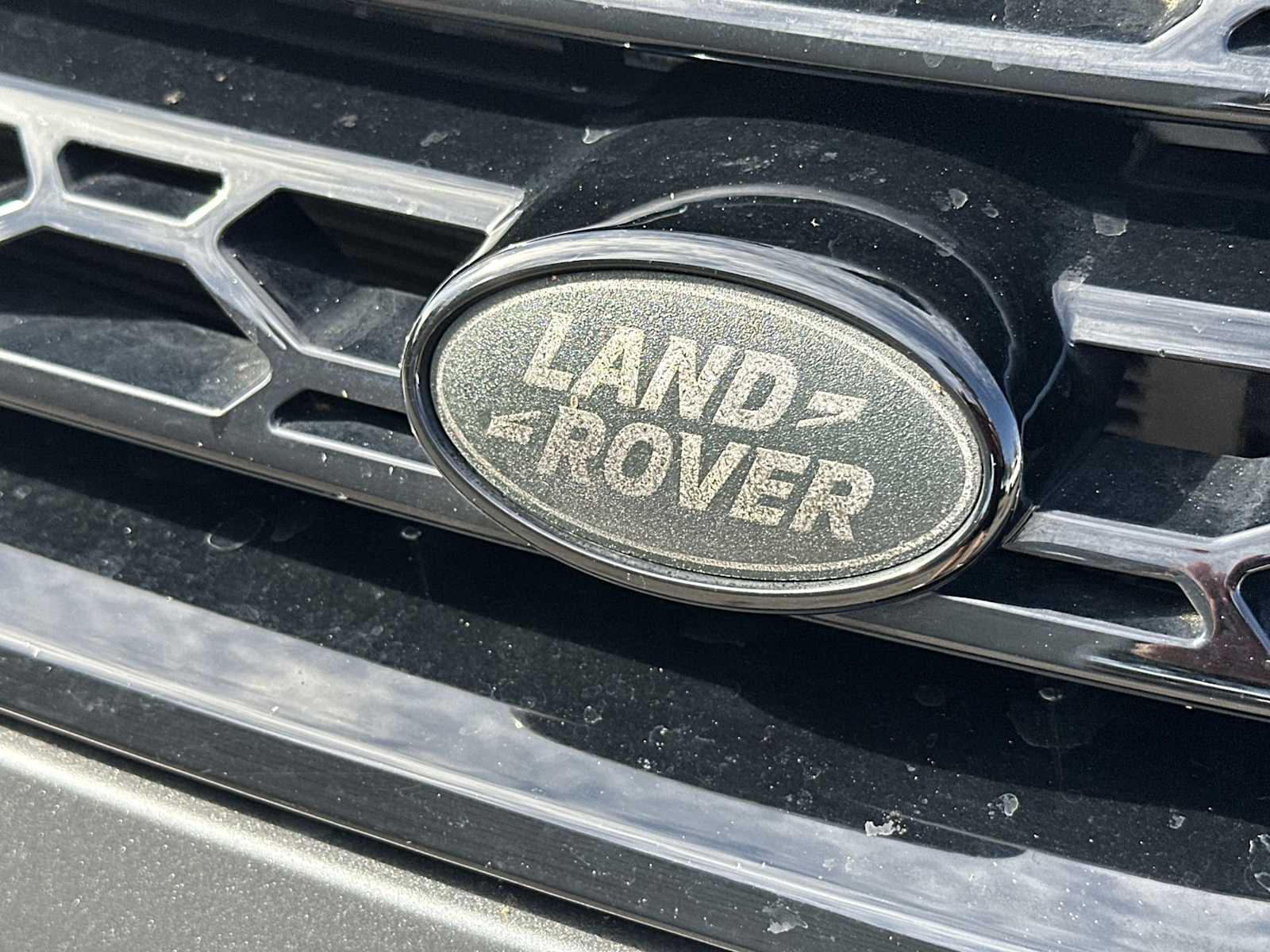 Thumbnail: 2019 Land Rover Discovery Sport - 10