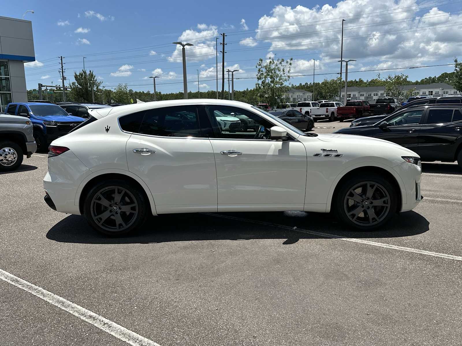 Thumbnail: 2023 Maserati Levante - 7