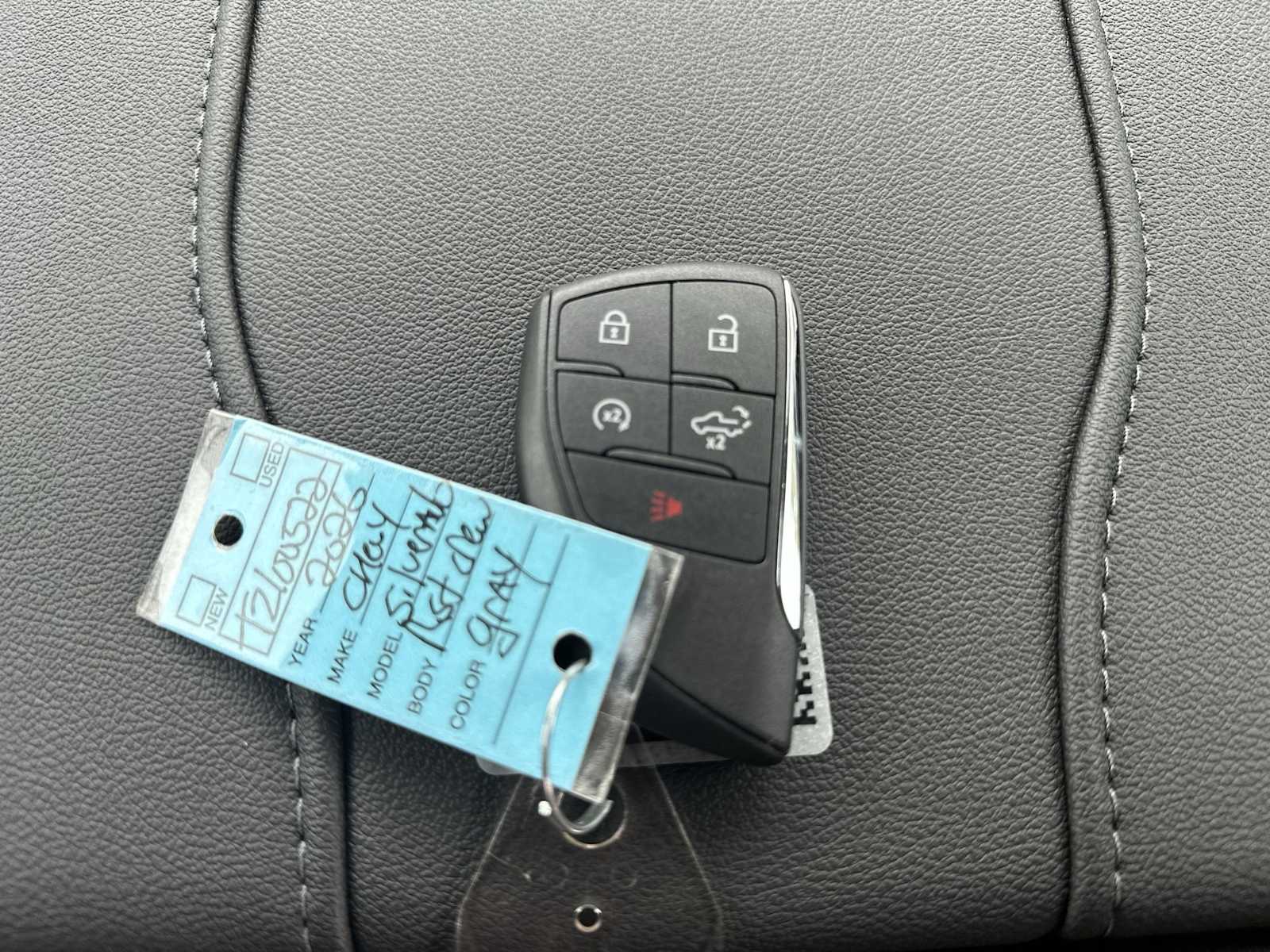 Thumbnail: 2026 Chevrolet Silverado 1500 - 26