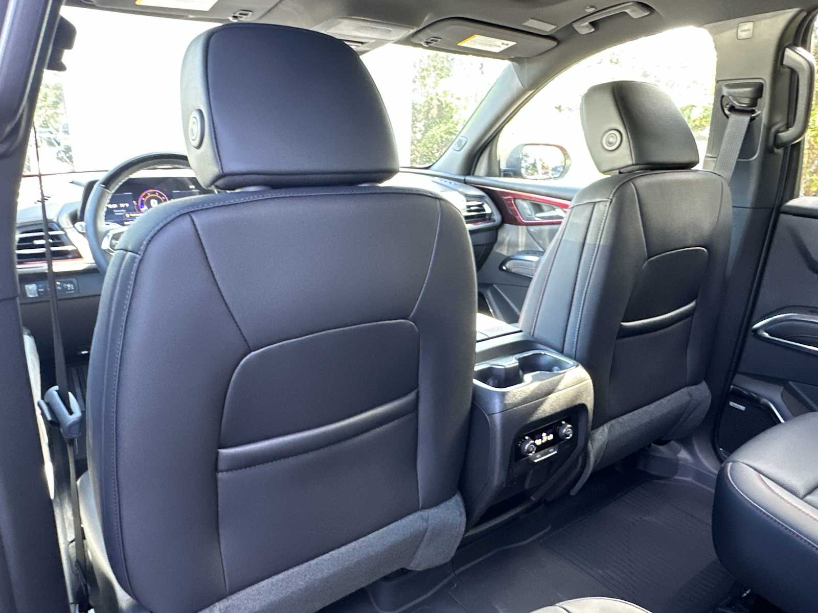 Thumbnail: 2026 Chevrolet Traverse - 16