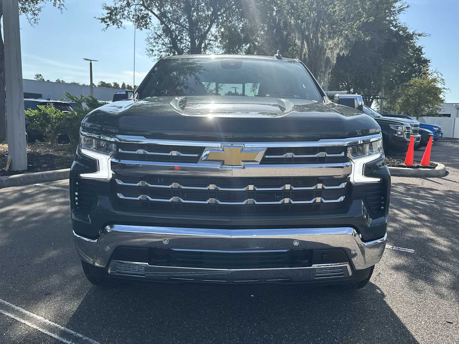 Thumbnail: 2026 Chevrolet Silverado 1500 - 9