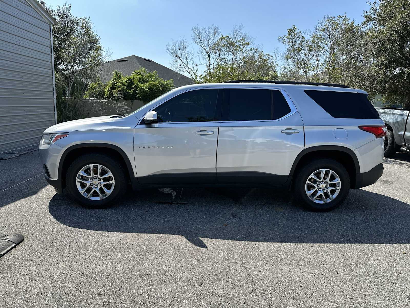 Thumbnail: 2019 Chevrolet Traverse - 3