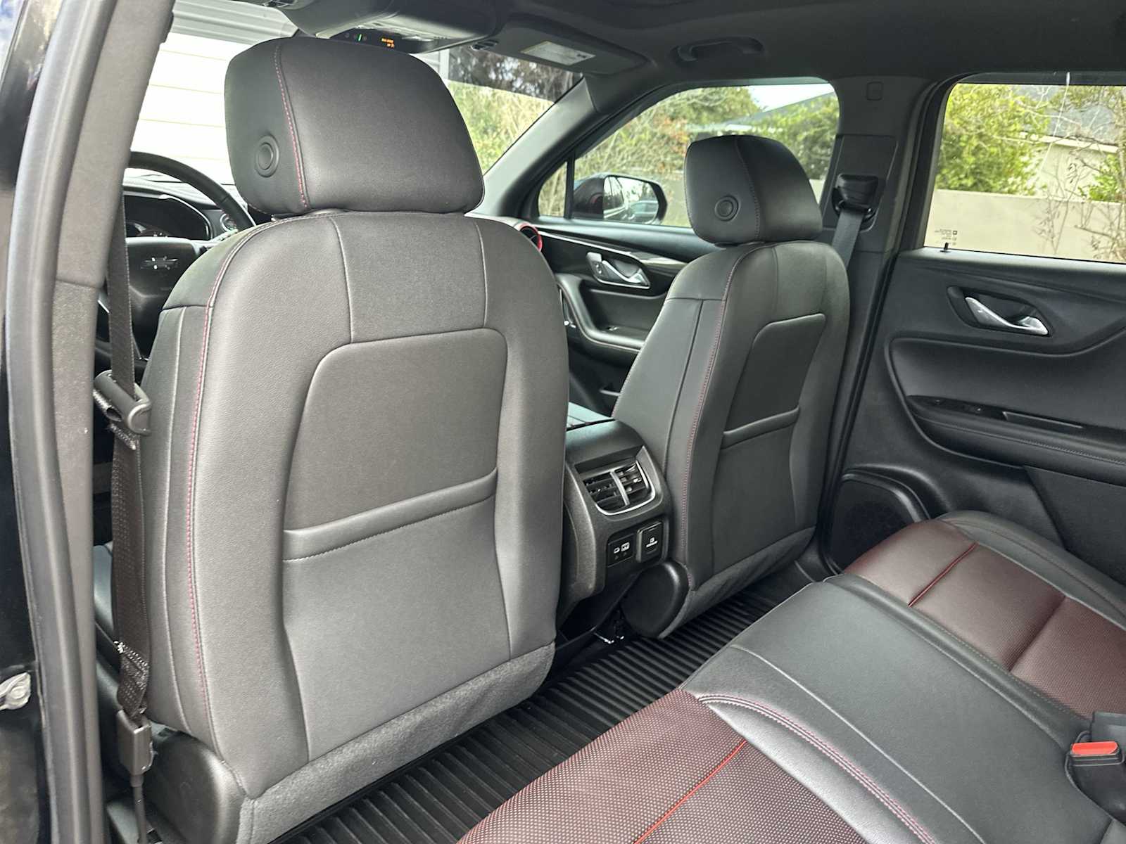 Thumbnail: 2025 Chevrolet Blazer - 16