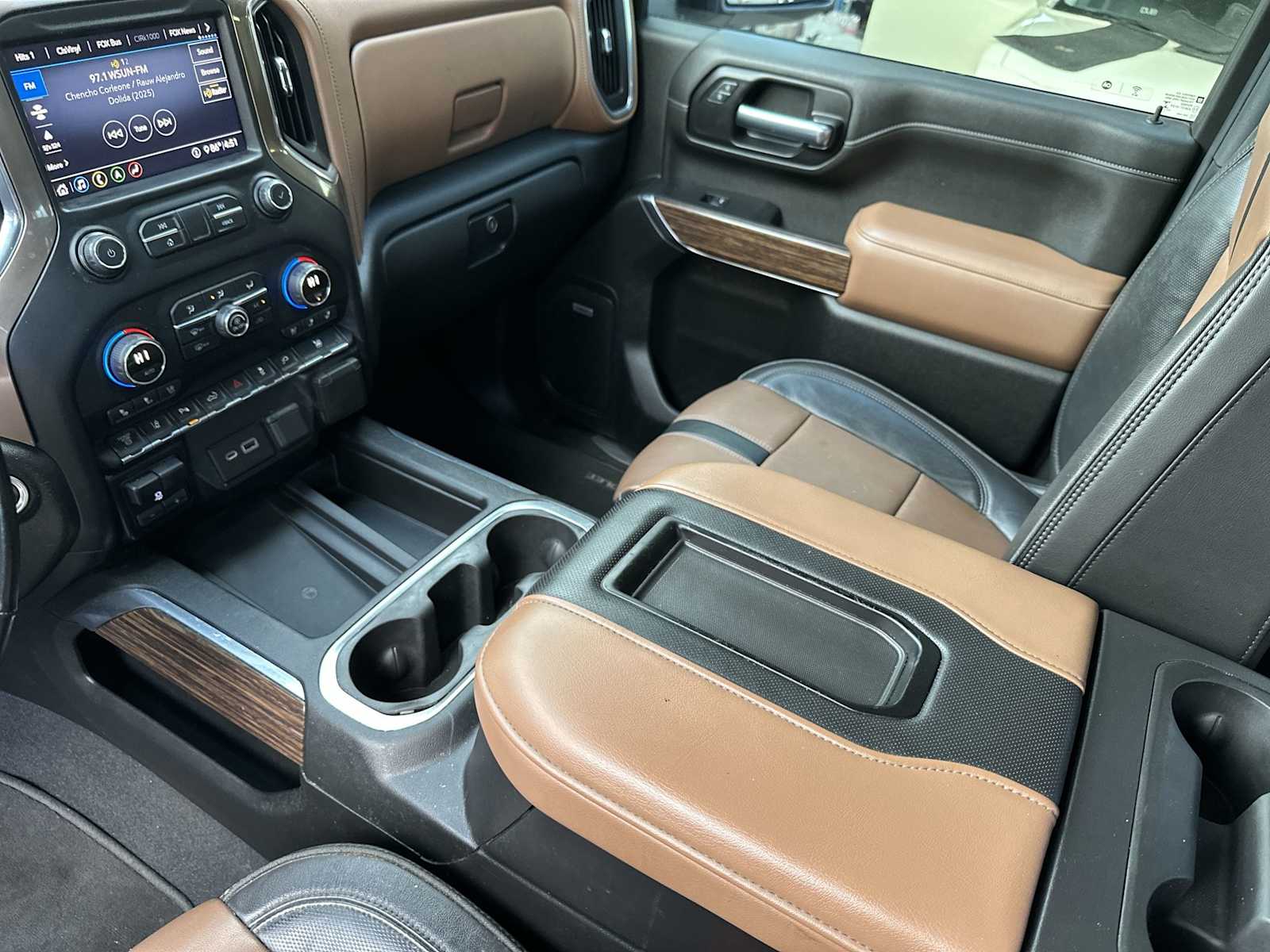 Thumbnail: 2020 Chevrolet Silverado 3500 - 21