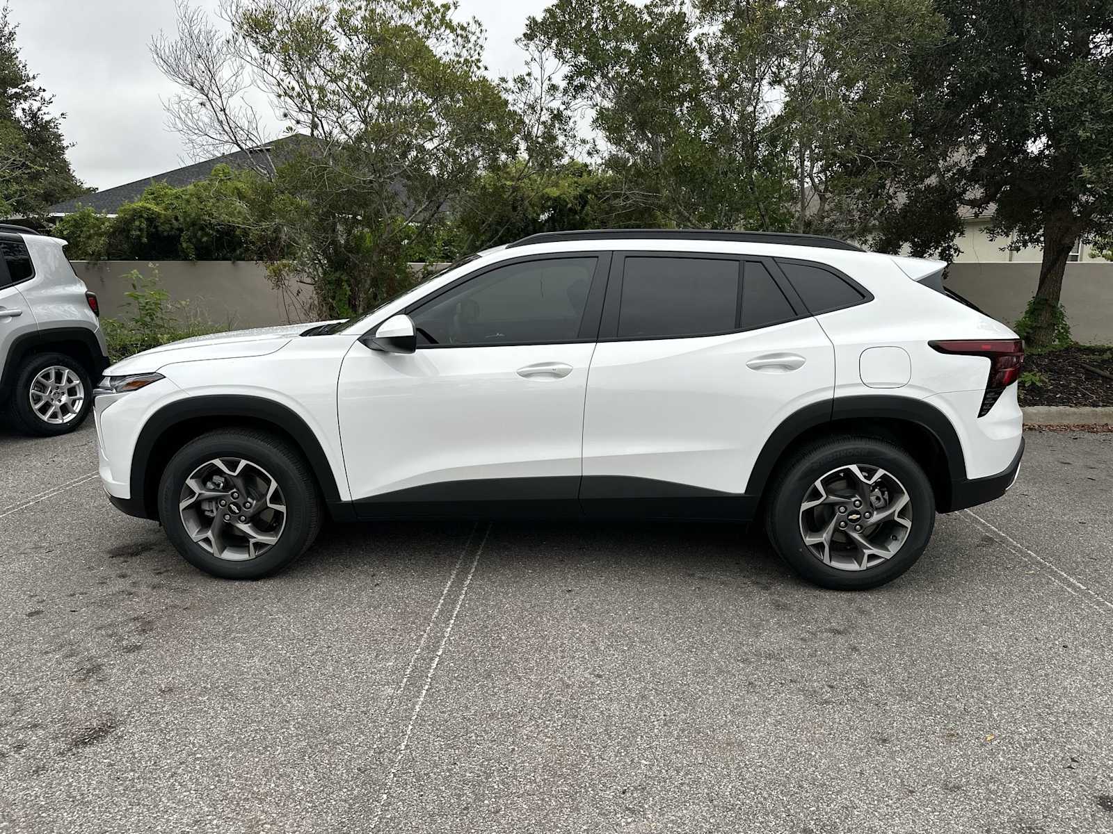 Thumbnail: 2026 Chevrolet Trax - 3