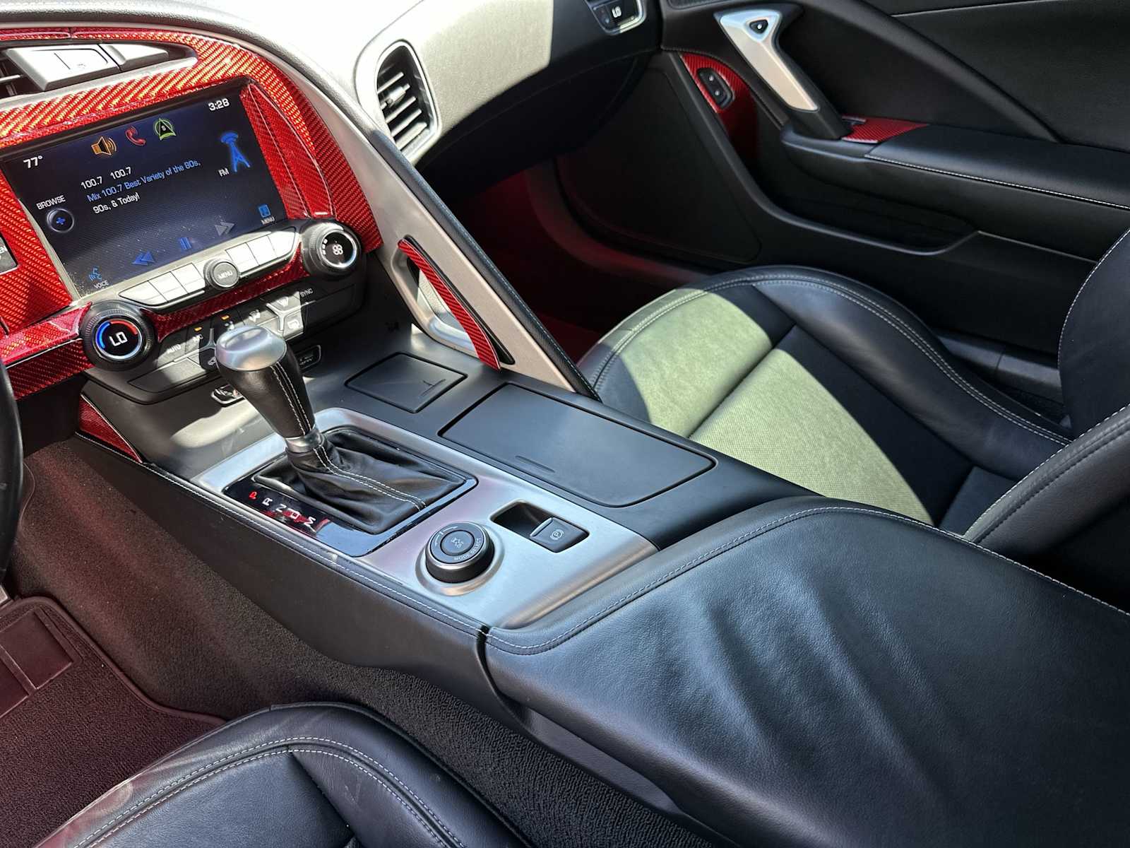Thumbnail: 2014 Chevrolet Corvette - 21