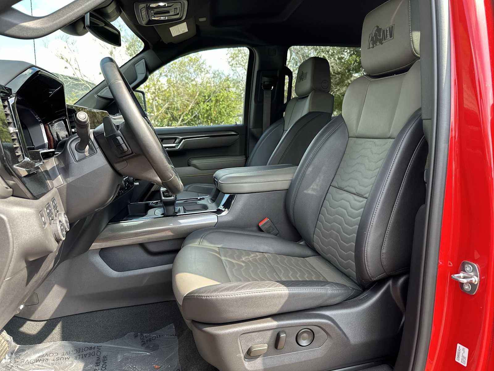 Thumbnail: 2024 Chevrolet Silverado 1500 - 2