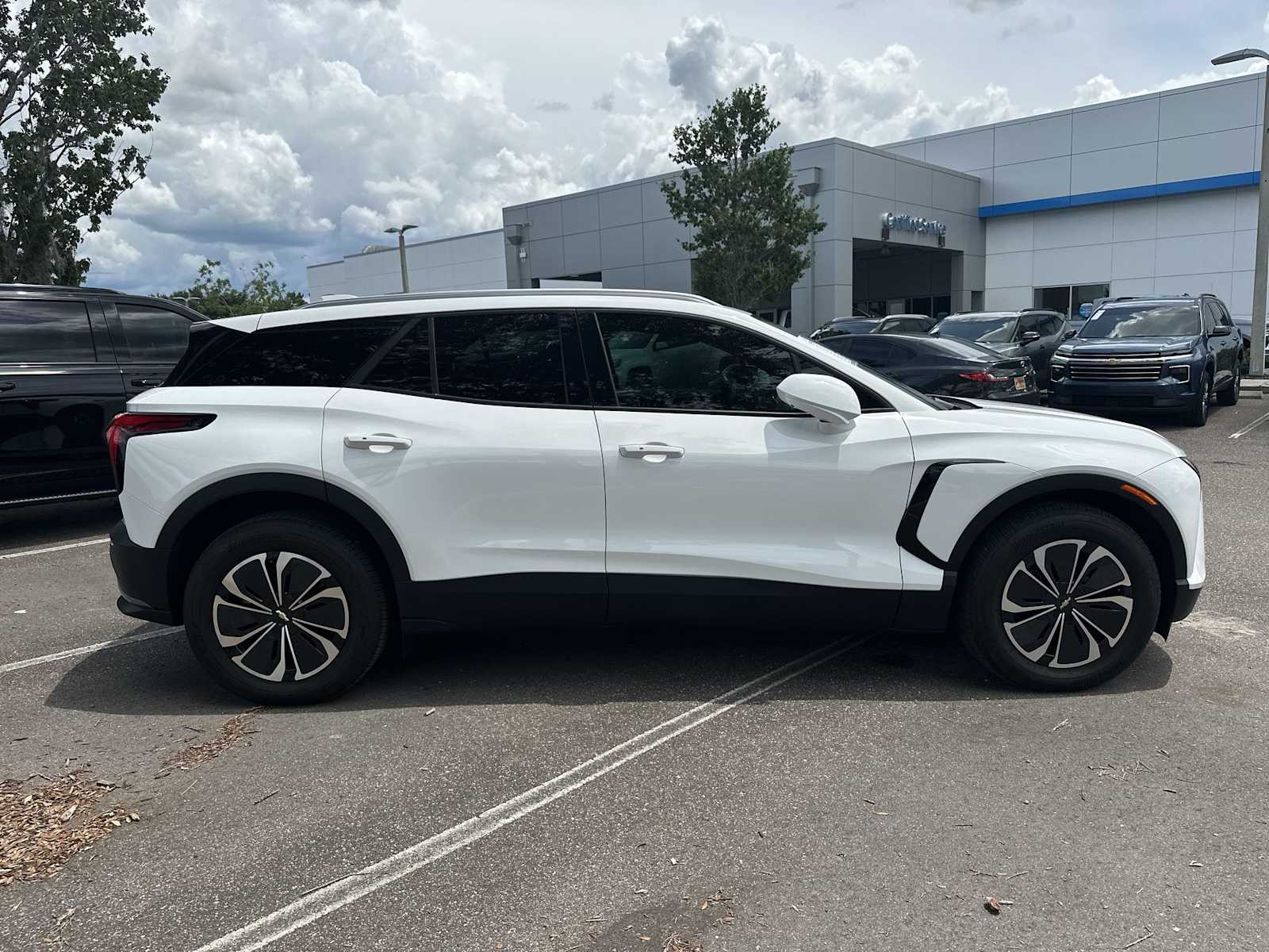 Thumbnail: 2024 Chevrolet Blazer EV - 21