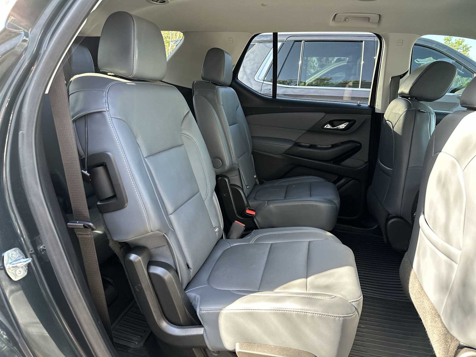 Thumbnail: 2020 Chevrolet Traverse - 18