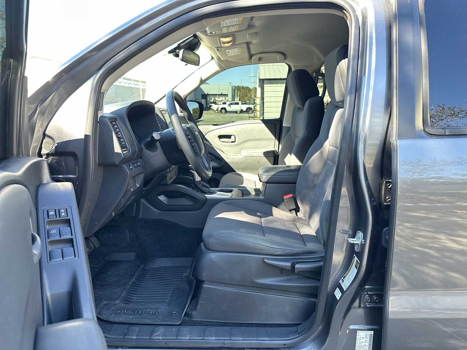 Thumbnail: 2022 Nissan Frontier - 2