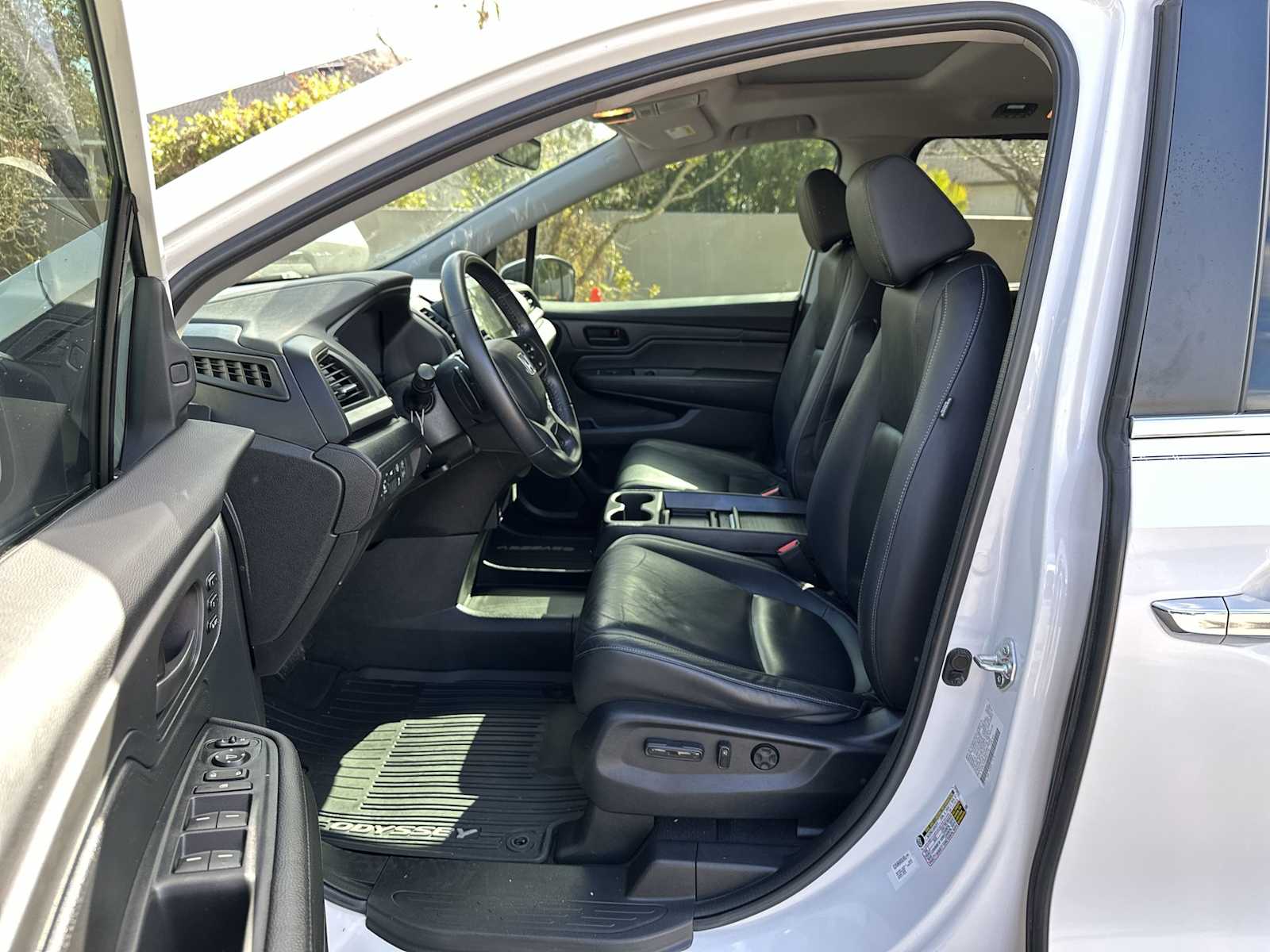 Thumbnail: 2023 Honda Odyssey - 2