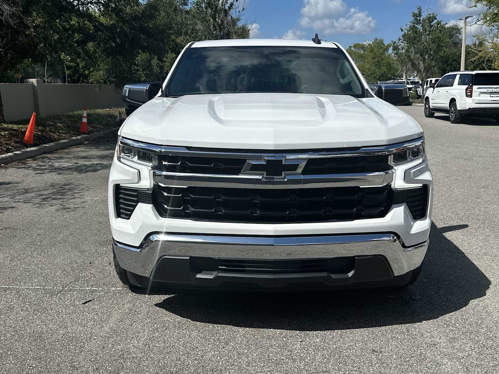 Thumbnail: 2023 Chevrolet Silverado 1500 - 9