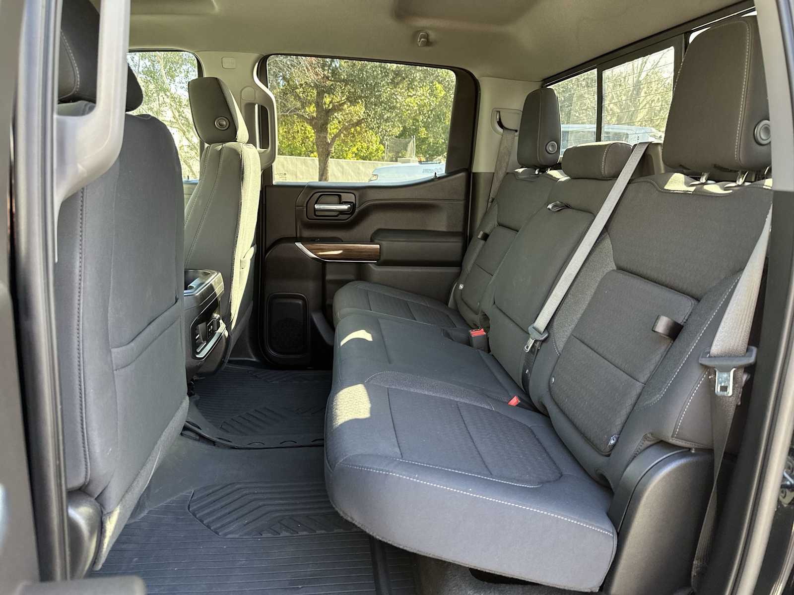 Thumbnail: 2020 Chevrolet Silverado 1500 - 17