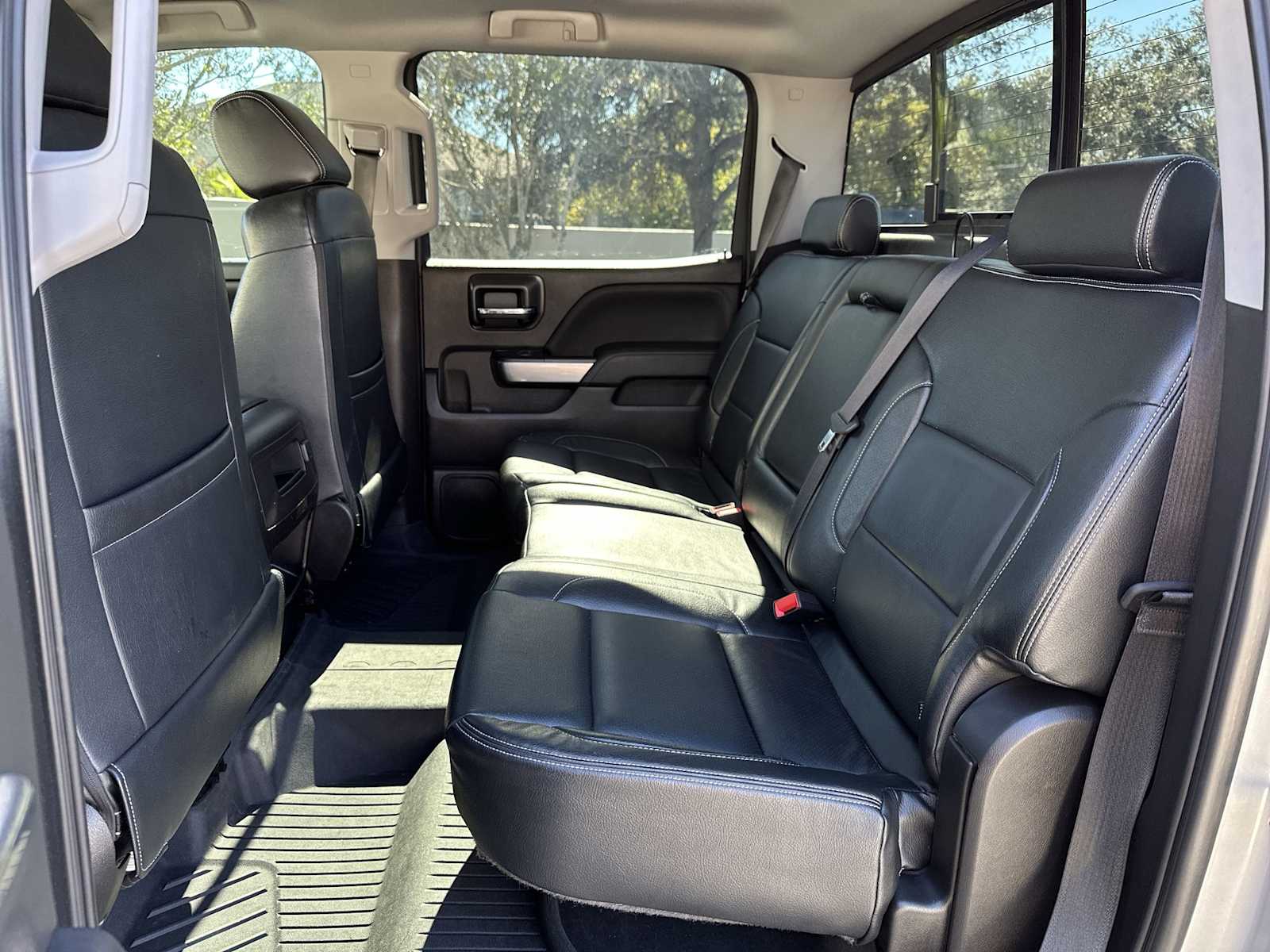 Thumbnail: 2018 Chevrolet Silverado 1500 - 17