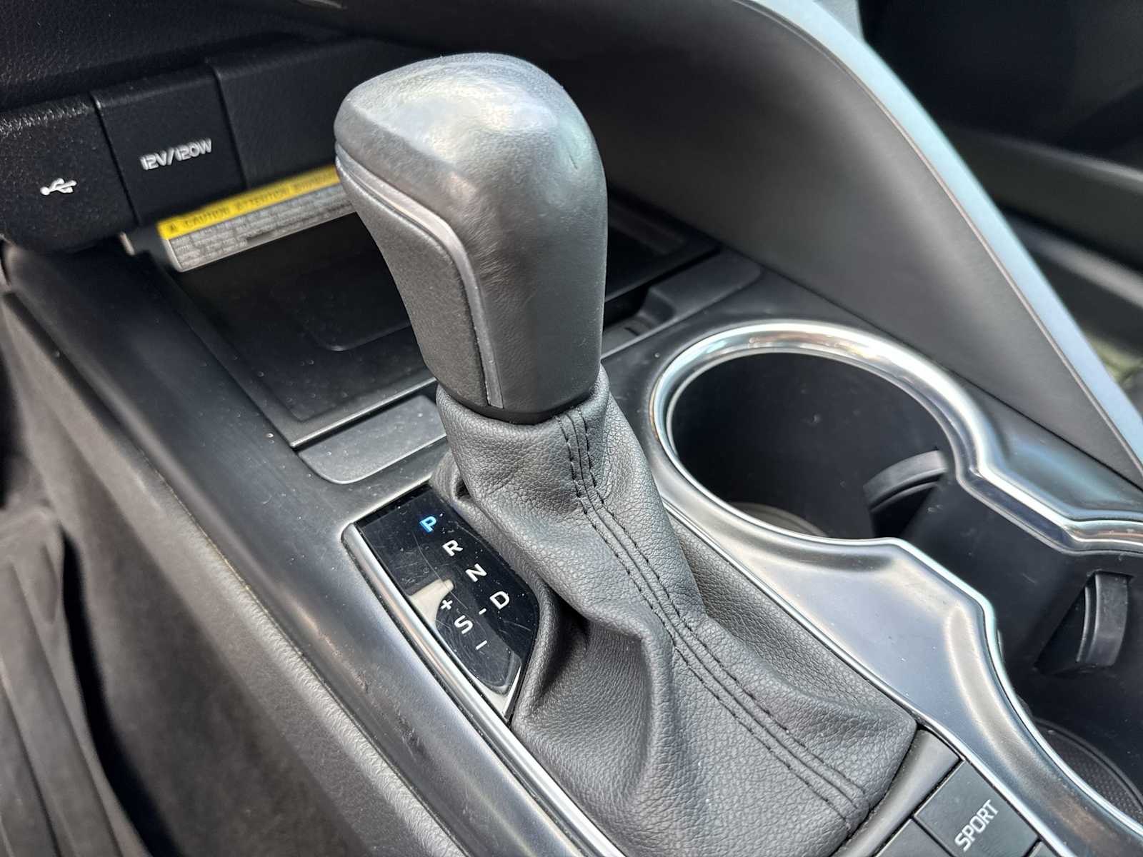 2020 Toyota Camry XSE 34