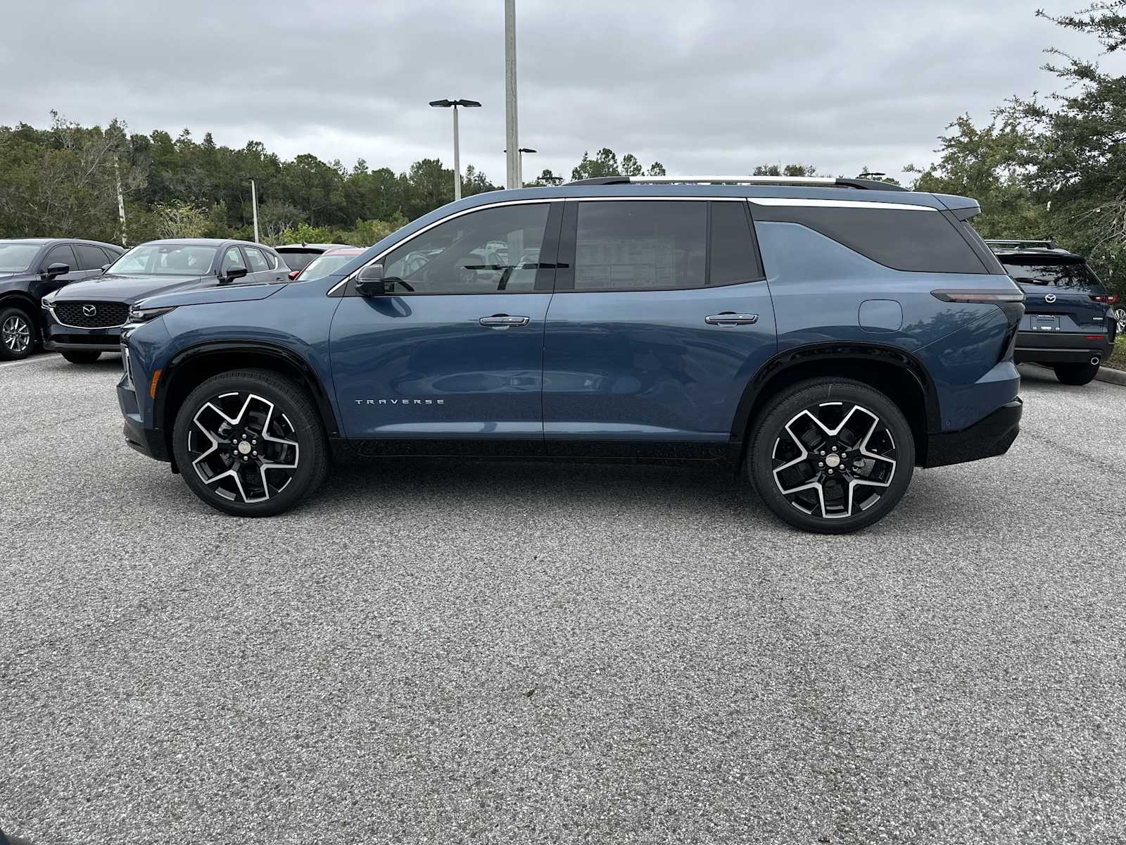Thumbnail: 2026 Chevrolet Traverse - 3