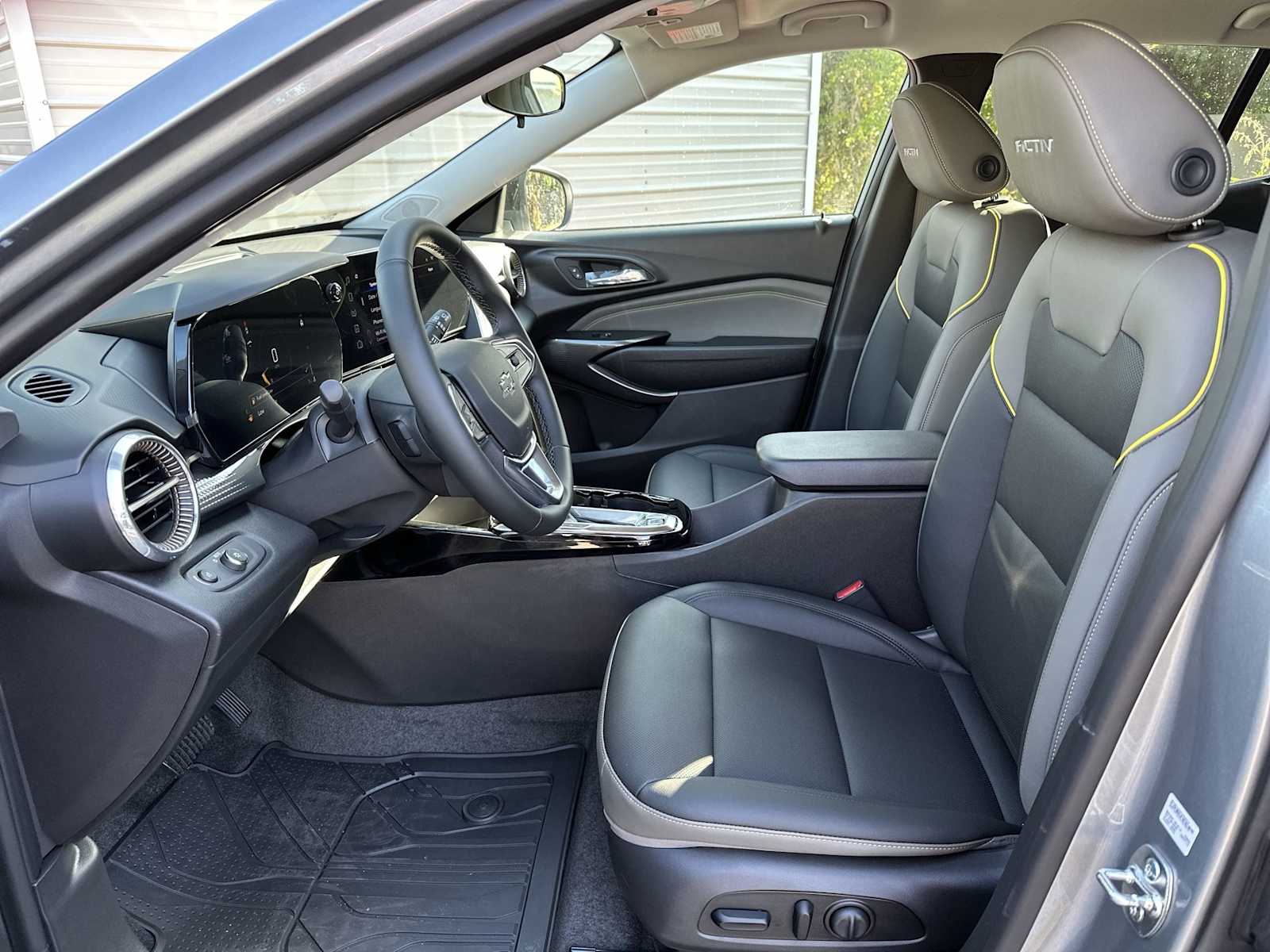 Thumbnail: 2026 Chevrolet Trax - 15