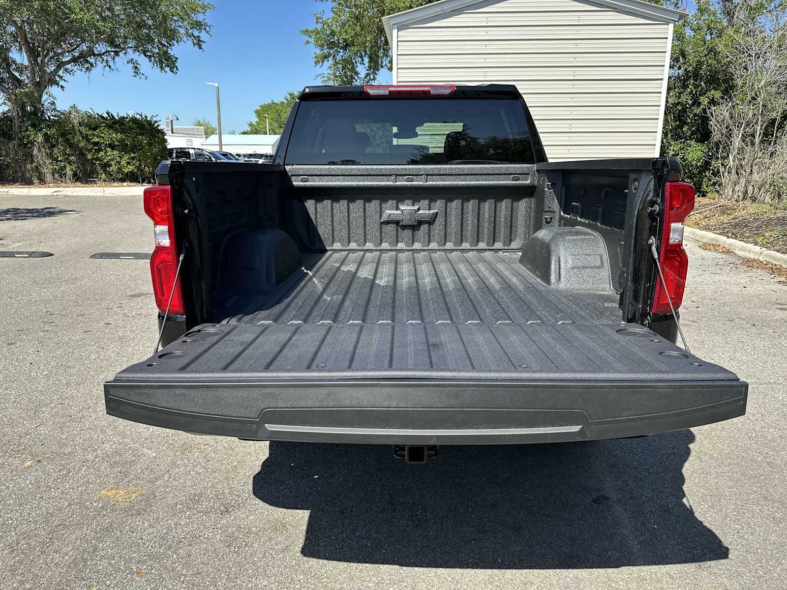Thumbnail: 2026 Chevrolet Silverado 1500 - 25