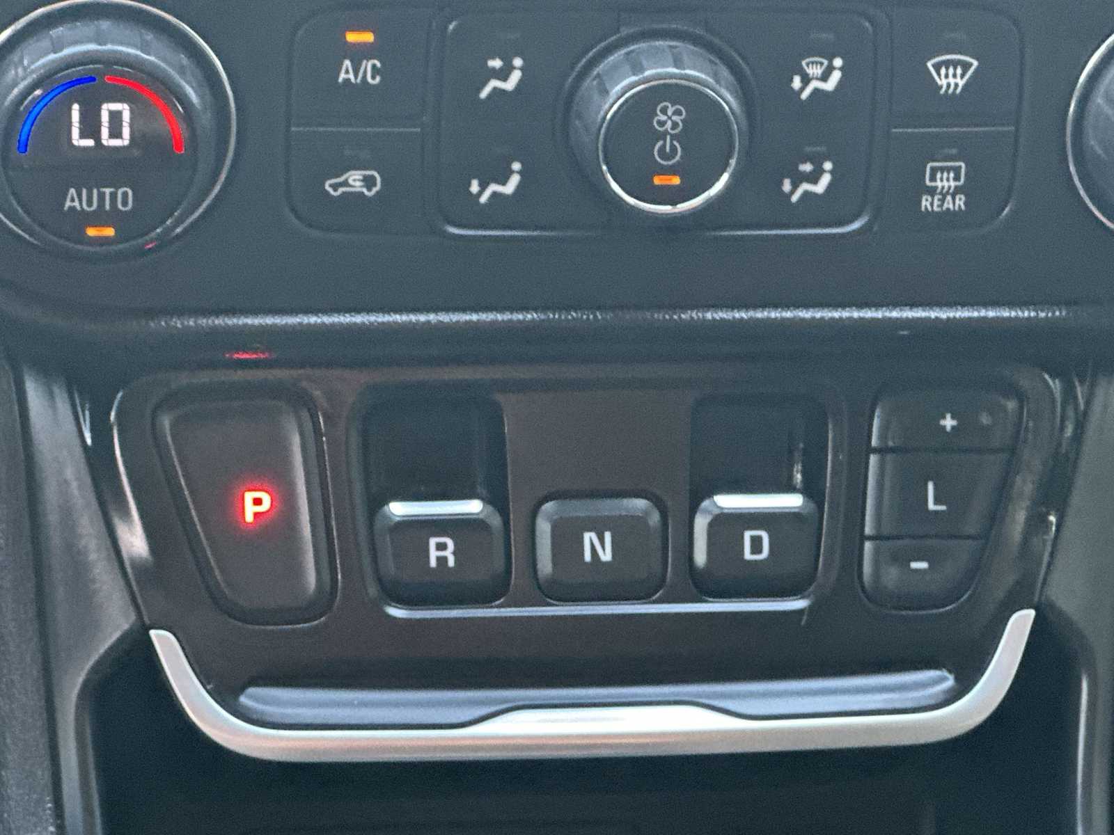 Thumbnail: 2019 GMC Terrain - 23