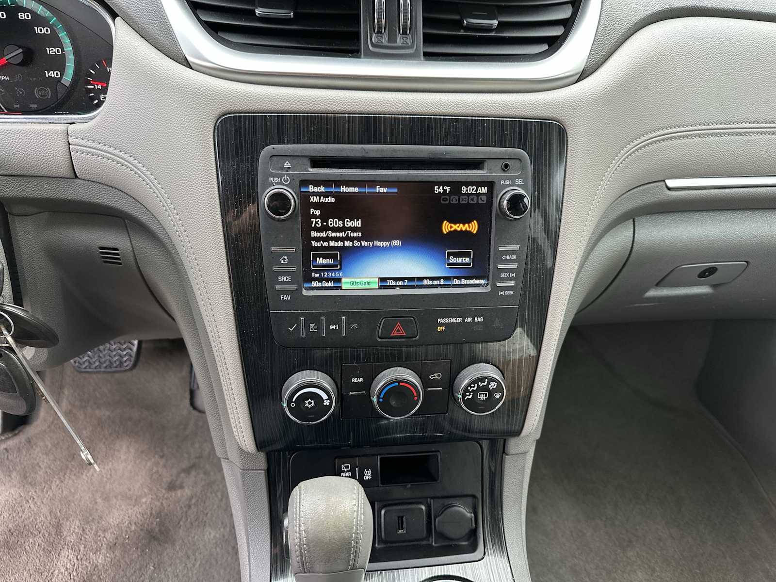 Thumbnail: 2016 Chevrolet Traverse - 21