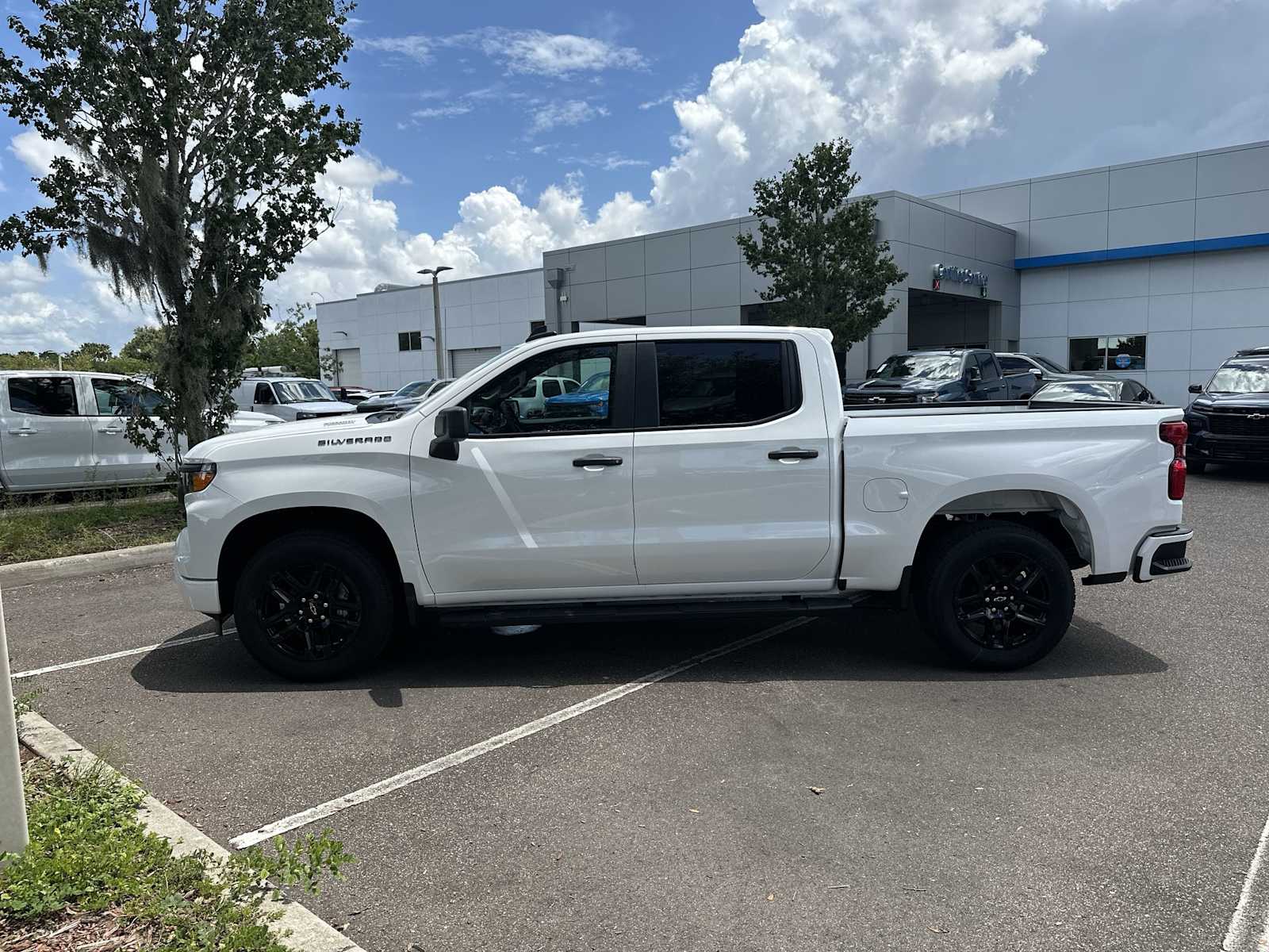 Thumbnail: 2025 Chevrolet Silverado 1500 - 3