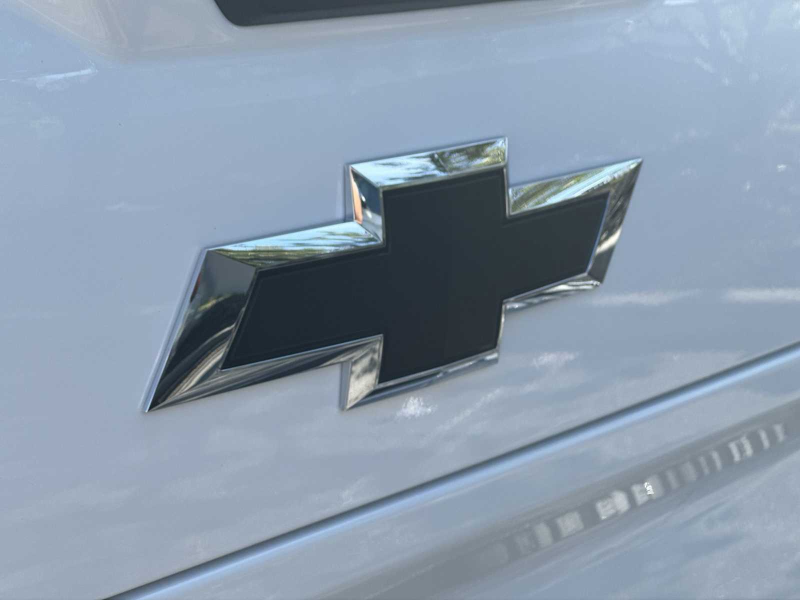 Thumbnail: 2026 Chevrolet Silverado 1500 - 10