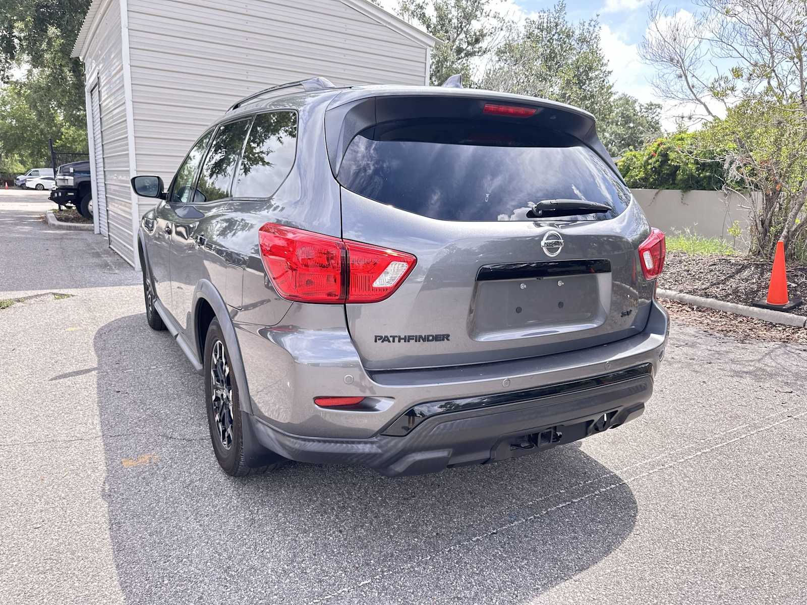 Thumbnail: 2020 Nissan Pathfinder - 4