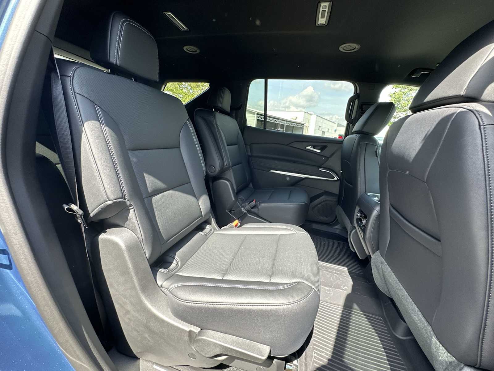 Thumbnail: 2026 Chevrolet Traverse - 18