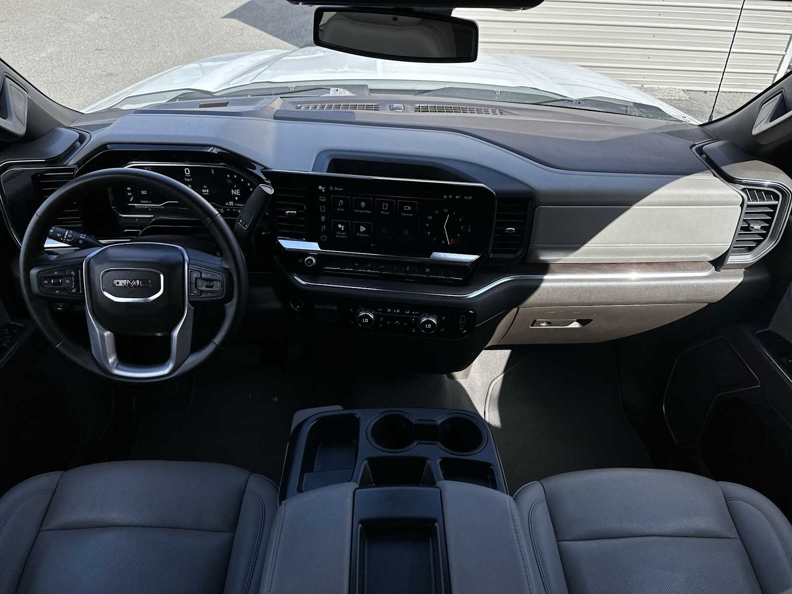 Thumbnail: 2025 GMC Sierra 1500 - 14