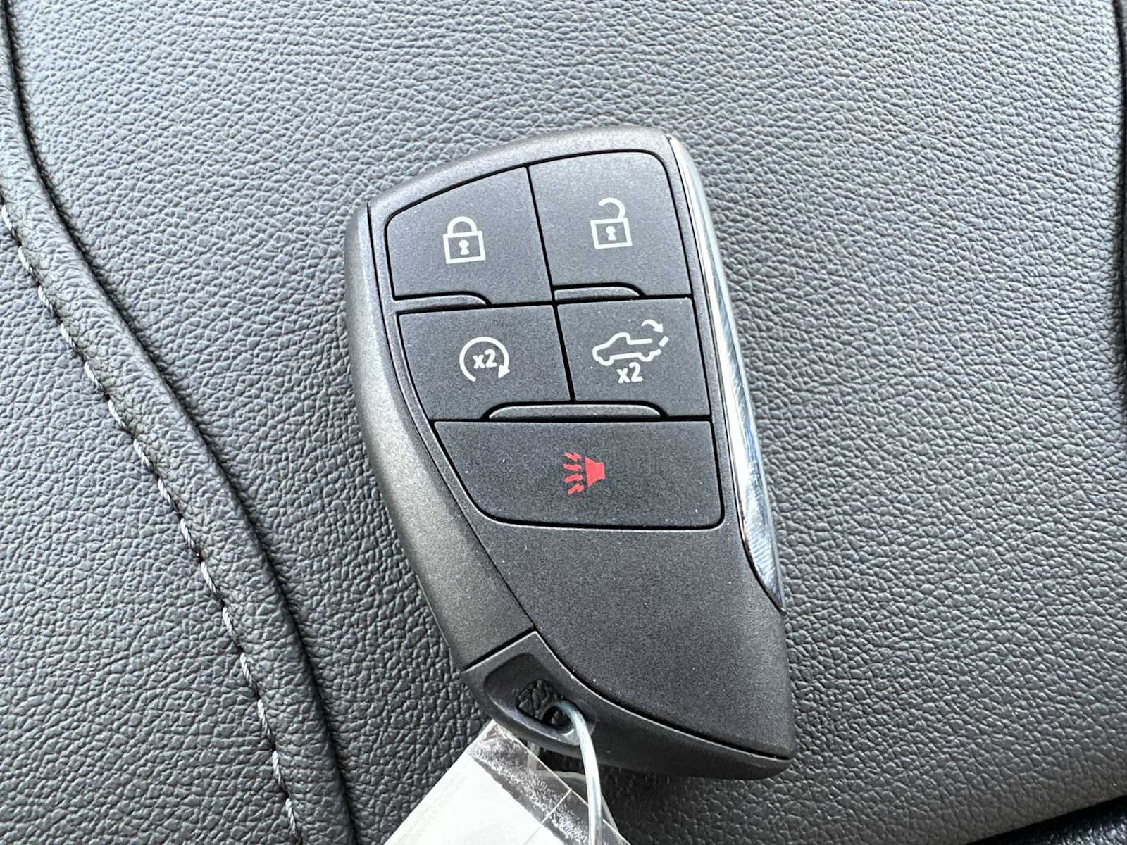 Thumbnail: 2026 Chevrolet Silverado 1500 - 26